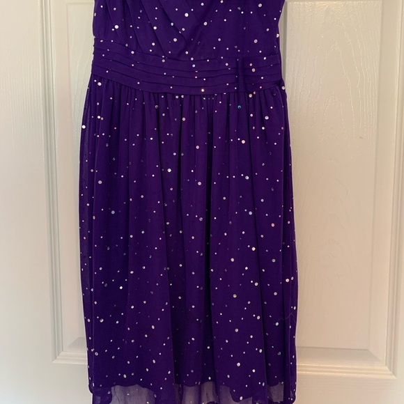 🛍 Purple sequin dress and purple flower with gem - Picture 3 of 7